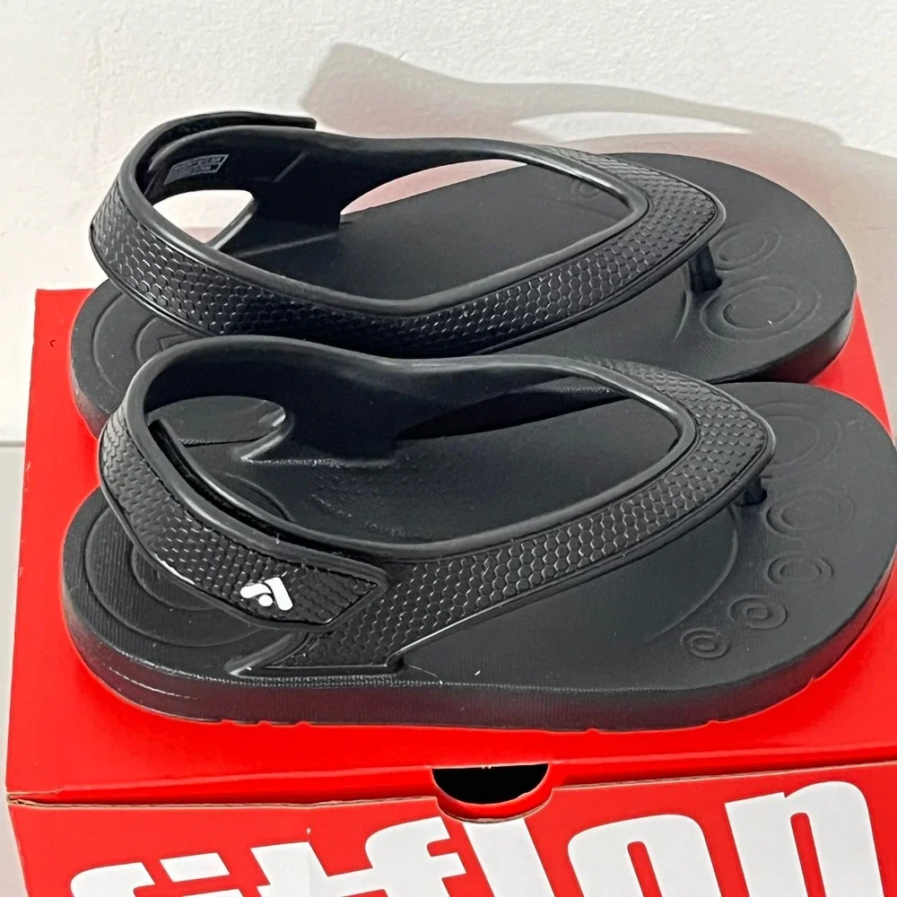 FitFlop iQushion Flip Flops Kids Size 11C Black Ergonomic Back Strap Sandals
